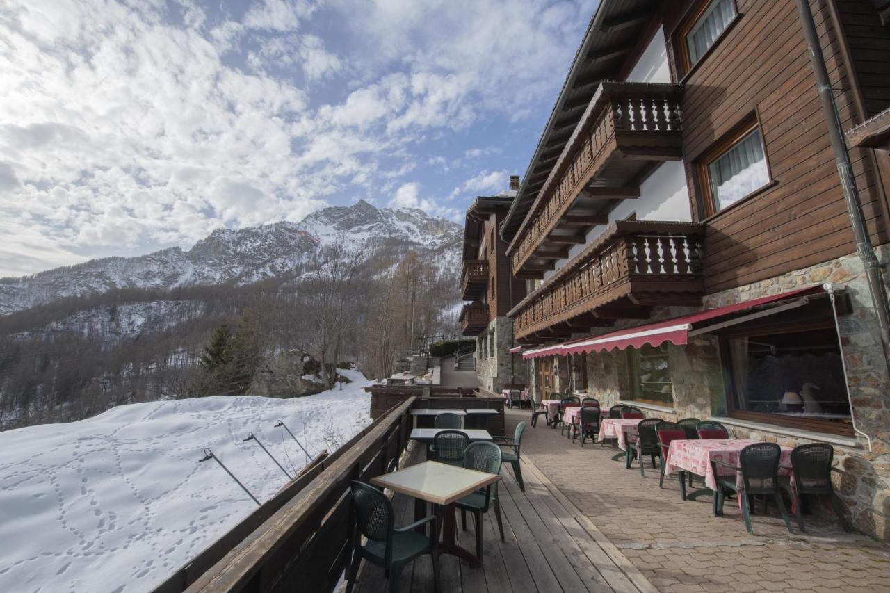 Hotel Rascard Valtournenche Zewnętrze zdjęcie