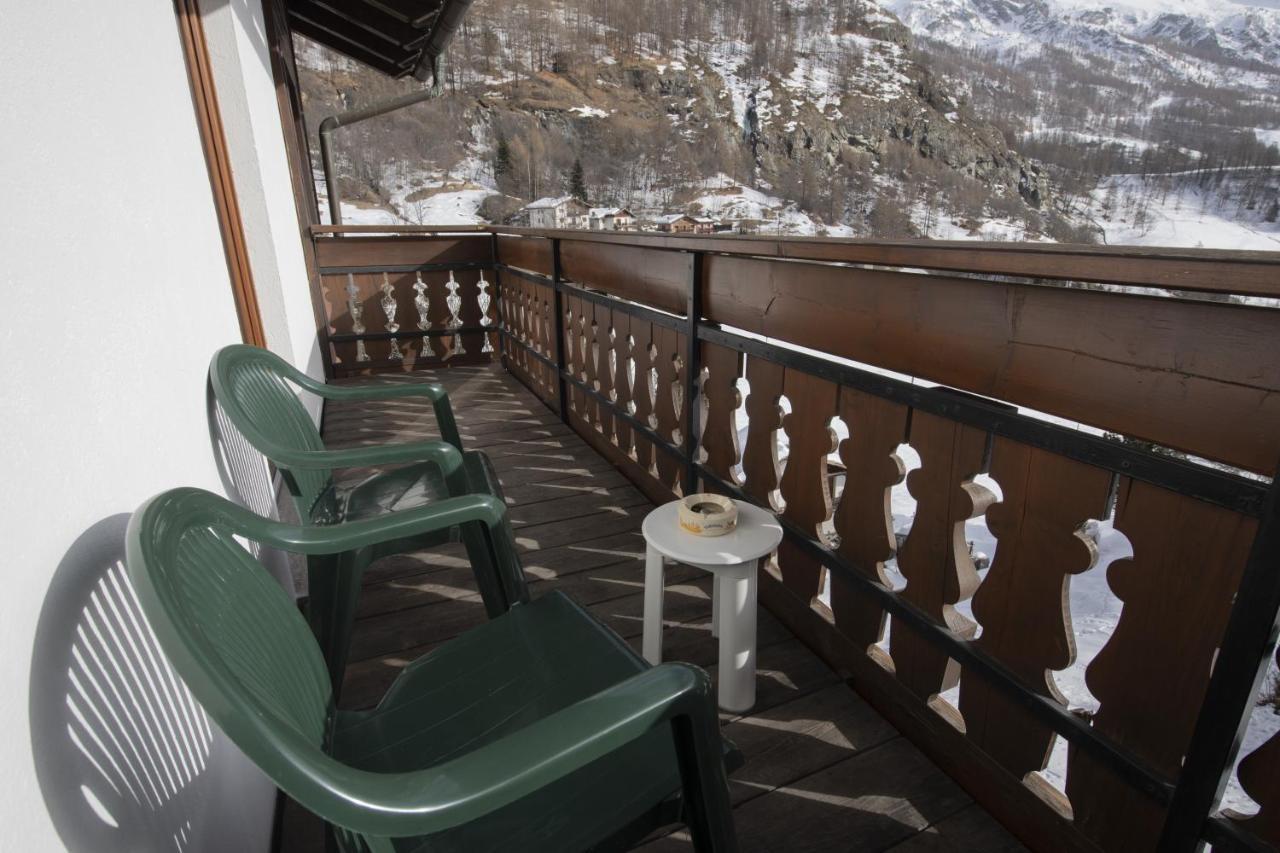 Hotel Rascard Valtournenche Zewnętrze zdjęcie