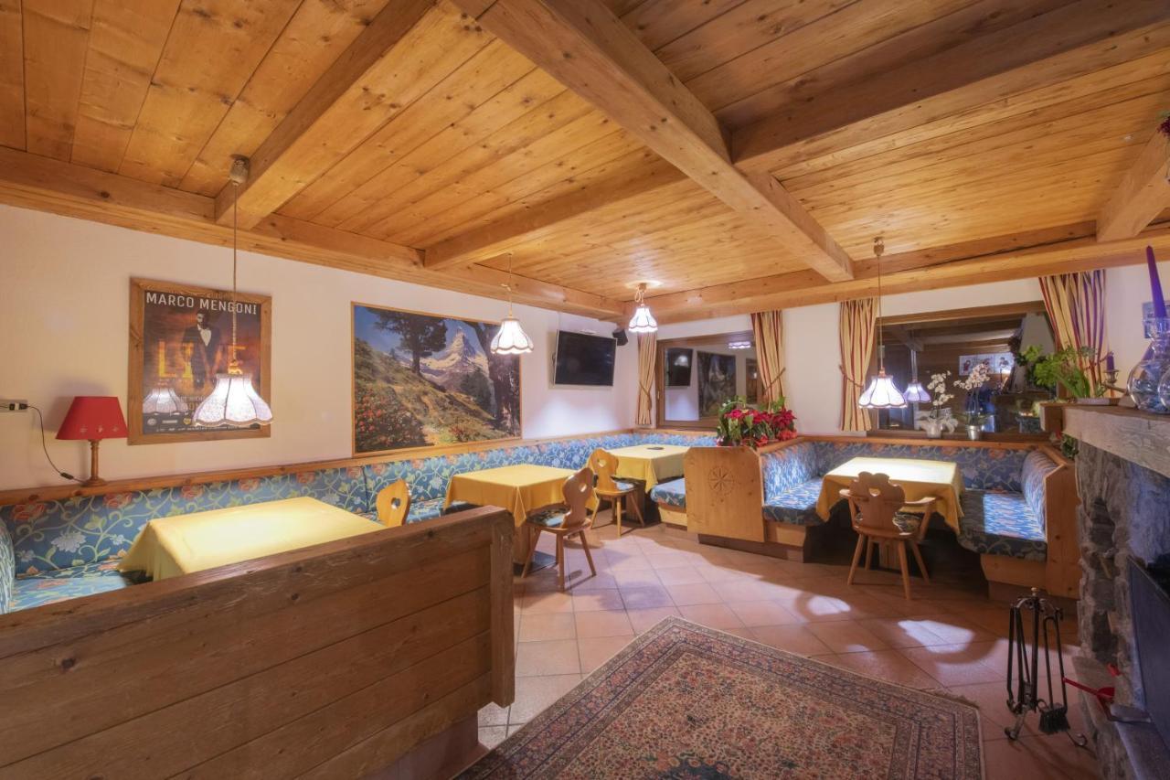 Hotel Rascard Valtournenche Zewnętrze zdjęcie
